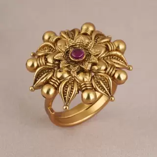 CLASSY ANTIQUE GOLD FINISH RUBY STONE ADJUSTABLE FINGER RING